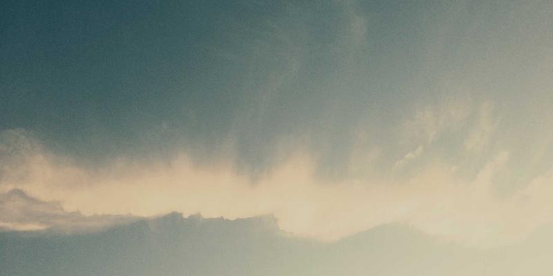 熔炉中的时光：穆拉诺玻璃千年技艺如何重塑当代艺术与收藏市场